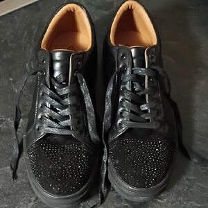 Elegant Black Studded Men's Sneakers